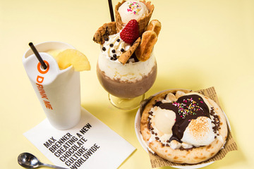 マックスブレナー、夏限定チョコメニュー3種がスタート 画像