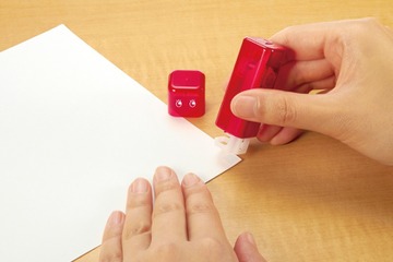 学校のプリントもきれいに「テープのりtenoriイチオシ」9/16発売 画像