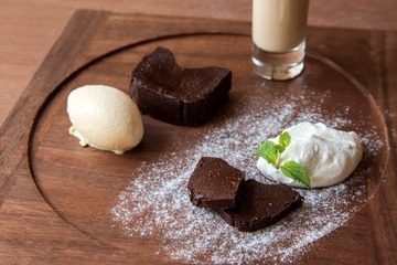 南青山レクサスカフェ＆ケンズカフェ東京コラボ、限定ガトーショコラセット 画像