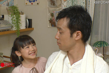 「パパ、アデランスにしてよかったね」芦田愛菜ちゃんがアデランス新CMに登場 画像