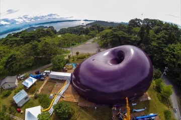 東京ミッドタウン10周年、巨大な移動式コンサートホールが出現 画像