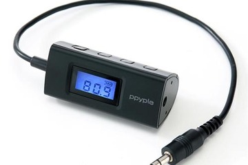 iPhone・iPod等の音楽をスピーカーで楽しめる乾電池式FMトランスミッタ 画像