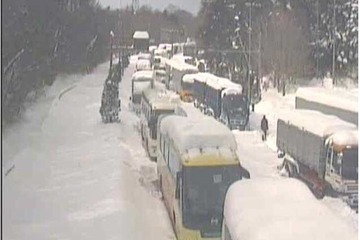 「不要不急の外出は控えて」大雪で緊急発表…国土交通省が24時間対応 画像