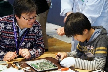 プレステ2を分解してしくみを学ぶ…小3-中1対象ワークショップ 画像