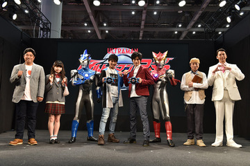 家族愛描く最新シリーズ「ウルトラマンR/B」お披露目 画像