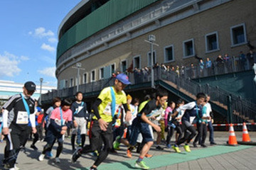 家族や仲間と、阪神甲子園球場でリレーラン…募集9/10から 画像