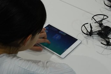 ドローンを活用したプログラミング教室「ドロプロ」4/7よりお台場で開始 画像
