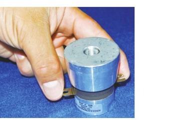 【自由研究】電源不要の電気!?超音波素子で発電 画像