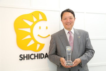 「母親と子どもが向き合える、笑顔になれる」七田式教室の教材へのこだわり 画像