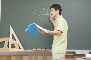 【クレーム対応Q&A】担任の先生を変えてほしい 画像