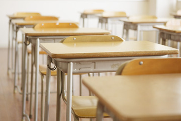 休校中の学習指導、オンラインを特例授業に認める…文科省 画像