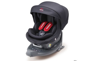 レーシングなチャイルドシート登場 画像