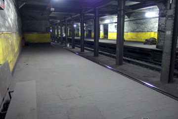 上野公園地下の廃駅「旧博物館動物園駅」見学レポート 画像