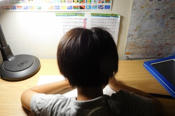 受験前の体調管理はOK？快適さと衛生面を追求したシャープの不織布マスク定期便 画像