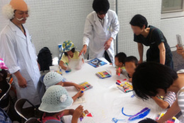 自分で作ったパラシュートや宇宙船を飛ばそう…JAXA相模原キャンパス 画像