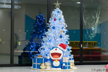 「ドラえもん」ミュージアム、クリスマス演出開始 画像