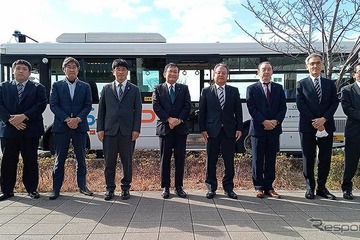埼玉工大の自動運転バスが進化、千葉市長や京成バス運転手も実感 画像