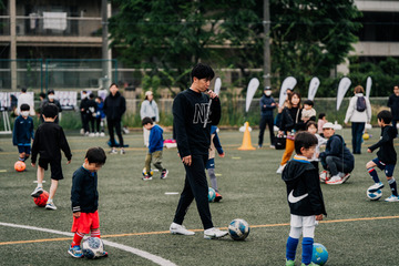 現役選手と一緒に「こどもサッカー教室」代々木公園9/9 画像