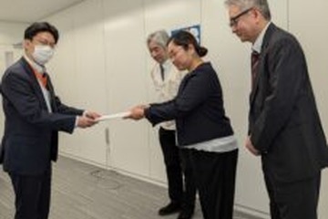 水筒の持ち歩き転倒事故に注意喚起、こども家庭庁へ四者協が要望書 画像