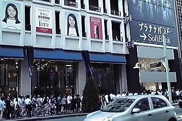 iPhone 5の予約数、iPhone 4Sの記録塗り替え24時間で200万件を突破 画像