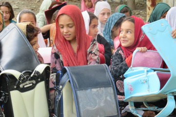 ランドセル16万個、アフガニスタンへ…クラレが募集開始 画像