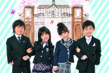 ワールド、フォーマルスーツ「ママ必見！輝きKIDSの褒められスタイル」発表 画像