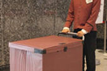 東京駅でヤマト運輸がポーターサービス、全スタッフ英語対応可 画像