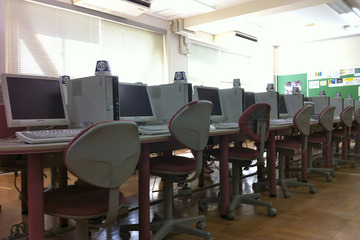 【デジタル教科書（2）】学習者用デジタル教科書、導入への3つの課題 画像