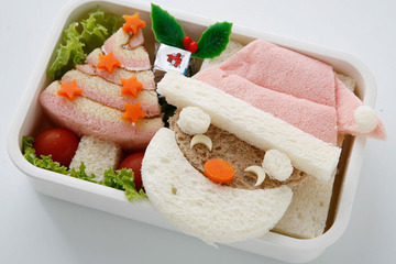 【宮澤真理のキャラ弁】パンdeサンタ弁当 画像