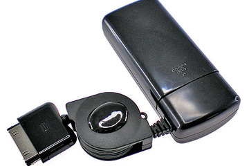 iPhone 4を単3形乾電池2本で充電可能な399円のバッテリ 画像