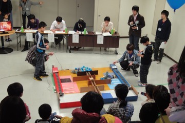 電通大、小中学生ロボットコンテスト開催…製作から競技までをサポート 画像