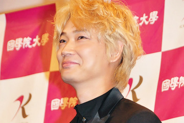 綾野剛が國學院大学を訪問、就活生にエール 画像