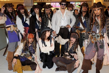 パイレーツ・オブ・カリビアン前夜祭にジャック・スパロウ続々と 画像