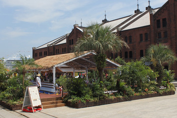 【夏休み】横浜みなとみらいに南国リゾート出現、ホタル観賞も開催 画像