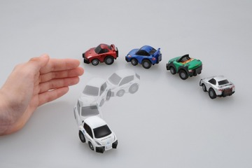 誕生35周年、チョロQの自動走行モデル「Q-eyes」発売 画像