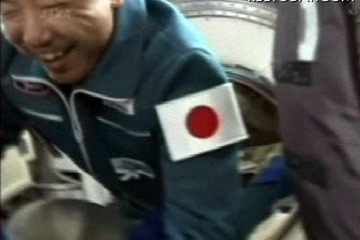 古川宇宙飛行士がISS乗り込み、約5か月半の長期滞在を開始 画像