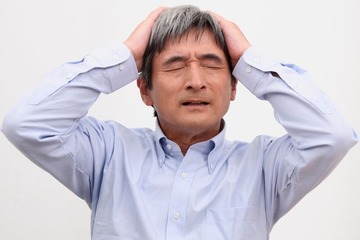 夫がもらってきて嫌なバレンタイン2位はチョコ、1位は？ 画像
