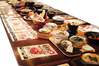 「東京駅丼グランプリ」豪華版・数量限定など全68種を紹介 画像