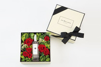 母の日は香りと花をセットで…Jo Malone Londonの限定フラワーボックス 画像
