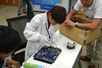インテルで小学生がインターン、パソコンの組み立てやテレビ会議を体験 画像
