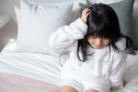 子供の8割弱「頭痛」経験あり、そのうち4割が高頻度