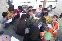 インドの小学校、小規模な州または自治区において高い教育水準 画像