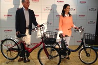 ヤマハ、初めて電動自転車に乗るママに向けて2機種を発表 画像