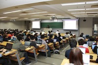 東京工科大が村井純教授のJMOOC活用し反転授業、その狙いとは 画像