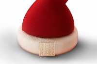 FAUCHON、サンタクロースの帽子に見立てたクリスマスケーキ 画像