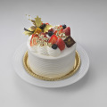 「苺の生デコレーションケーキ」（12cm／3,700円、15cm／5,000円）