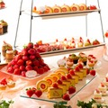 レシピで紹介される「苺とマスカルポーネクリームサンドウィッチ」はホテルが実施する「いちご狩りビュッフェ（画像）」で人気の一品