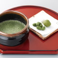 松北園の期間限定カフェで提供される抹茶・和菓子セット