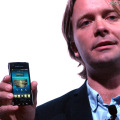 シンガポールで「Xperia ray」を発表した、Sony Ericssonでアジア太平洋地区のHead of Marketingを務めるOla Lilja Molen氏（CommunicAsia 2011）