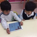 iPadを使ったブロック・プログラミング授業のようす